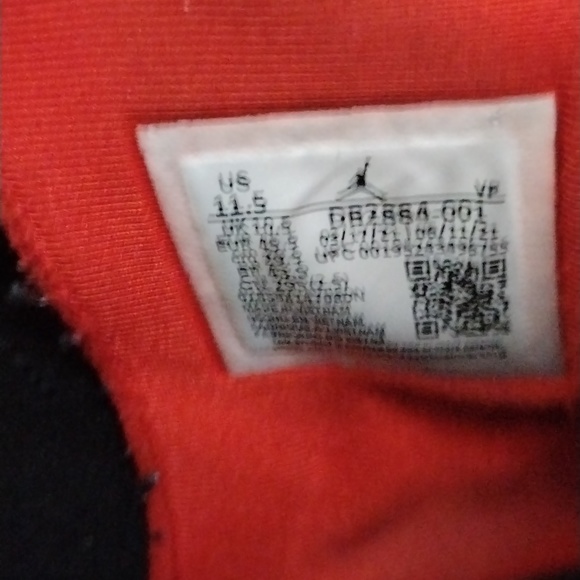 Jordans - Picture 3 of 4